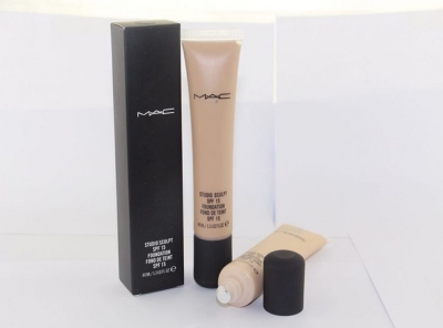 Cheap MAC Makeup Studio Sculpt Spf 15 Foundation 40ml Wholesale